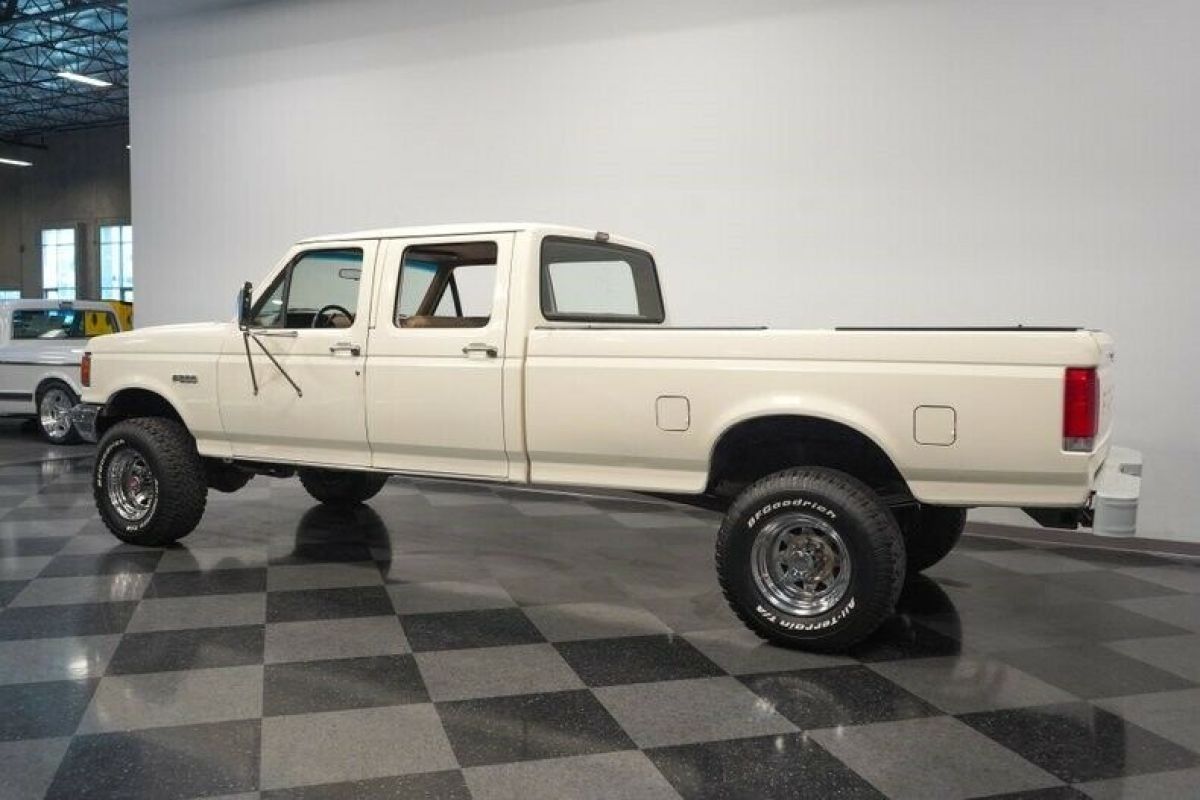 1988 Ford F-350 - photo 9