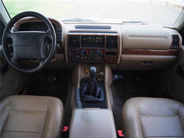 1994 Land Rover Discovery Base Sport Utility 4-Door - photo 5