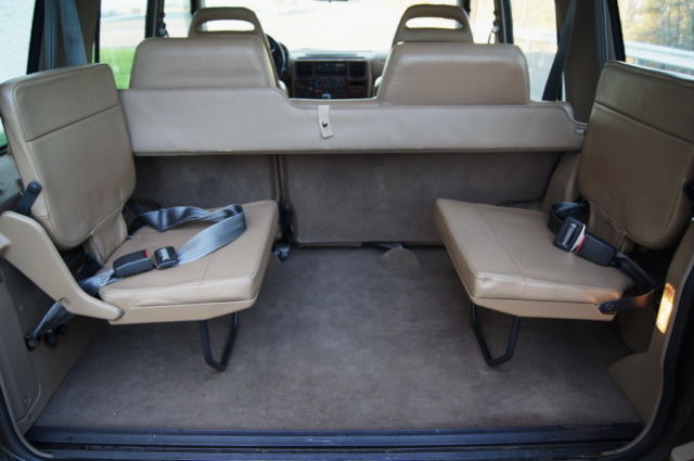 1994 Land Rover Discovery Base Sport Utility 4-Door - photo 8
