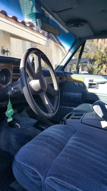 1990 GMC Suburban - photo 3