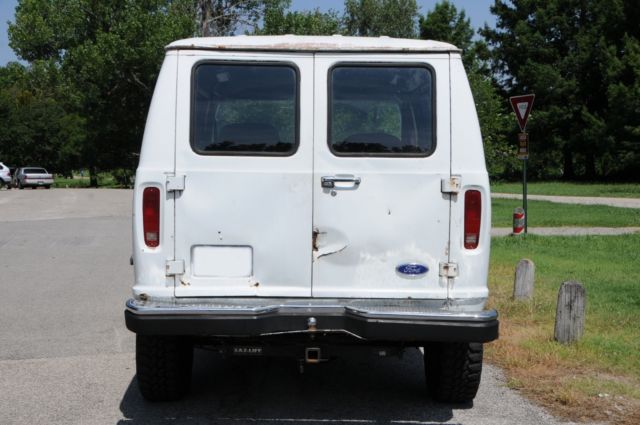 1987 Ford E-Series Van Econoline 4x4 - photo 12