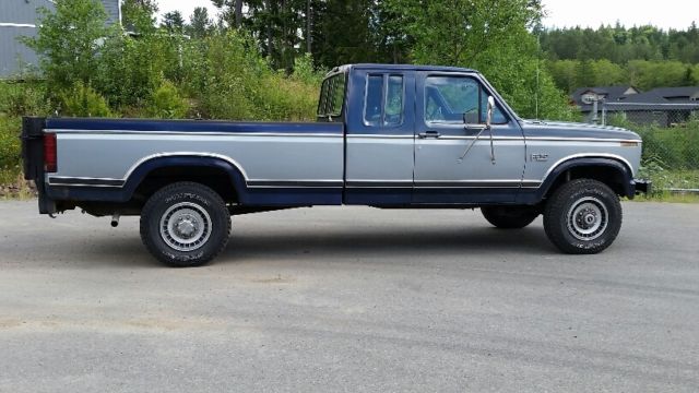 1984 Ford F-250 XLT