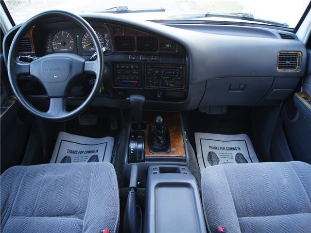 1994 Toyota Land Cruiser Base Sport Utility 4-Door - photo 4