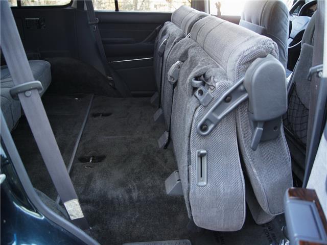 1994 Toyota Land Cruiser Base Sport Utility 4-Door - photo 9