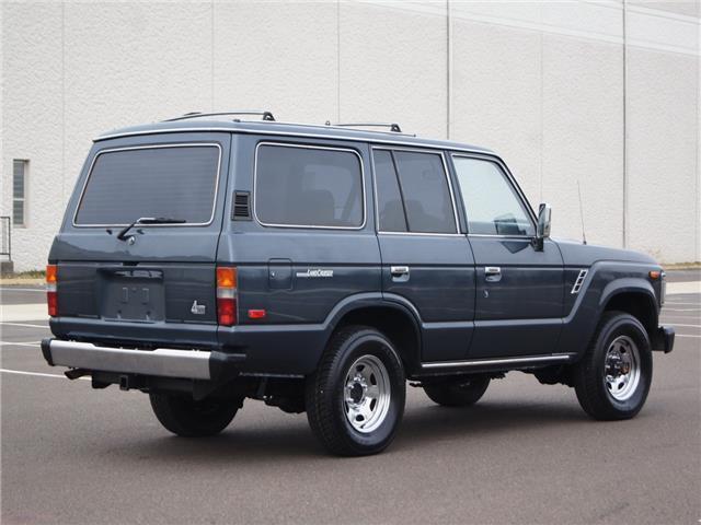 1990 Toyota Land Cruiser -- - photo 2