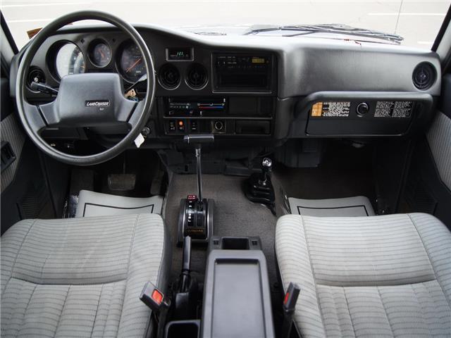 1990 Toyota Land Cruiser -- - photo 4