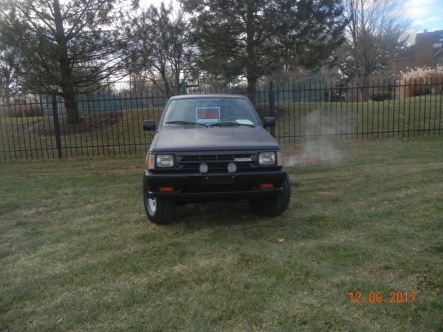 1990 Toyota Tacoma - photo 2