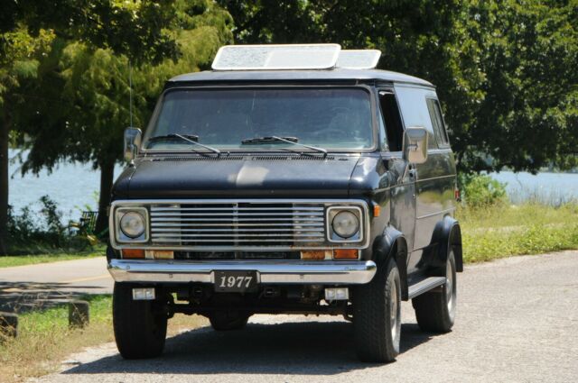 1977 Chevrolet G20 Van G30 4x4 Van Quadravan Shorty Van Stomper Van RARE! - photo 3