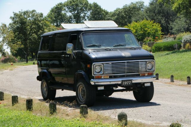 1977 Chevrolet G20 Van G30 4x4 Van Quadravan Shorty Van Stomper Van RARE! - photo 4