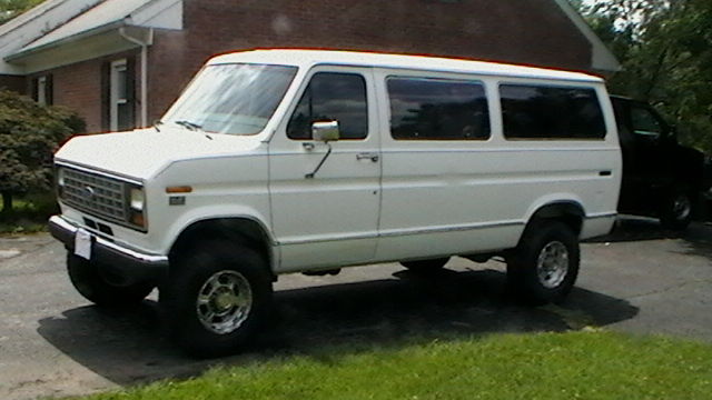 1991 Ford E-Series Van ECONOLINE XLT - photo 3