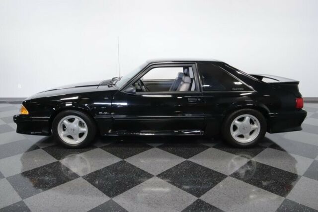1990 Ford Mustang GT - photo 8