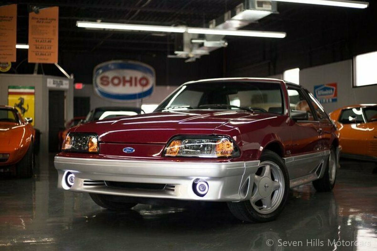 5-Speed, FANTASTIC CONDITION, Low Miles Electric Red /Opel Gray PRICED TO SELL!! 1993 Ford Mustang GT Hatchback