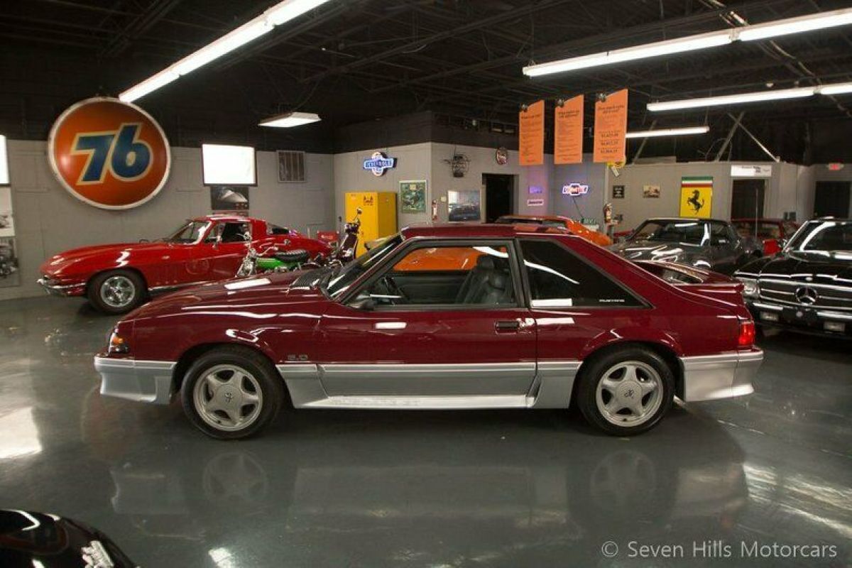 1993 Ford Mustang GT Hatchback - photo 10
