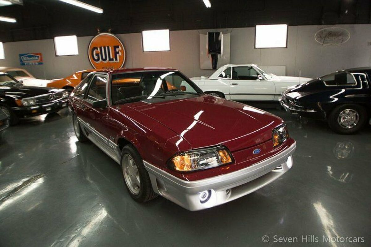 1993 Ford Mustang GT Hatchback - photo 5