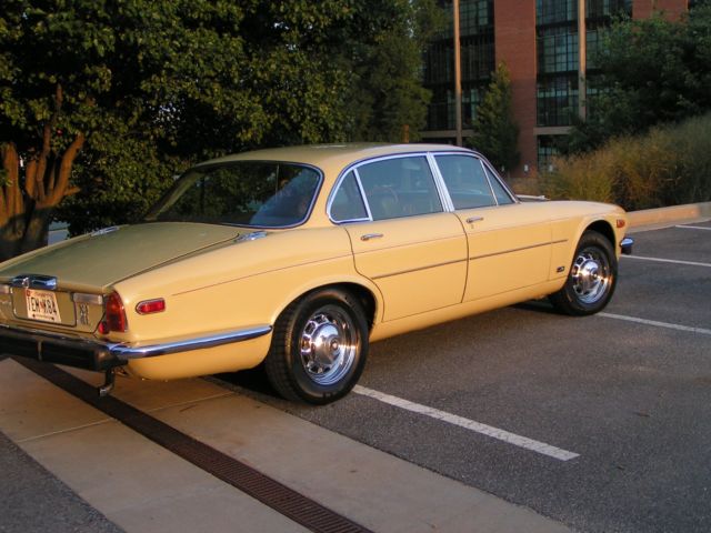 1976 Jaguar XJ6 - photo 7