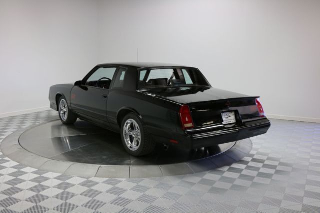 1987 Chevrolet Monte Carlo Base Coupe 2-Door - photo 4
