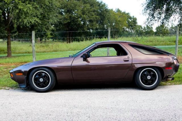 1982 Porsche 928 - photo 2