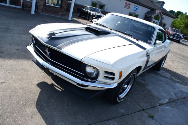 5 Speed Tremec, Rebuilt Upgraded Original #'s Matching 302 w SHAKER .373 Rear . 1970 Ford Mustang Resto Boss 302 Clone