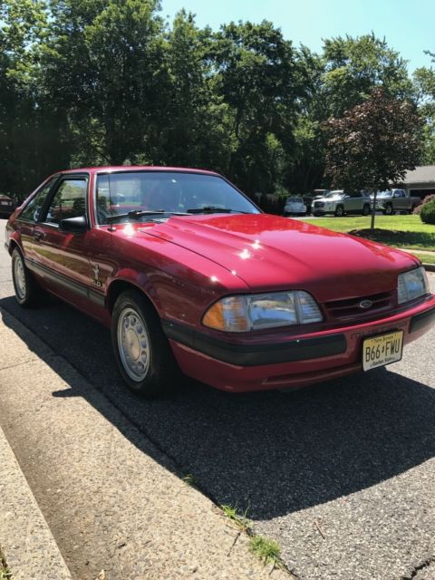 1988 Ford Mustang LX Hatchback 2-Door - photo 3