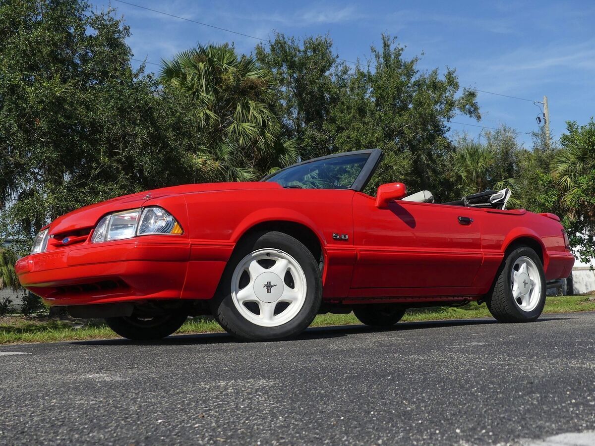1992 Ford Mustang LX Convertible