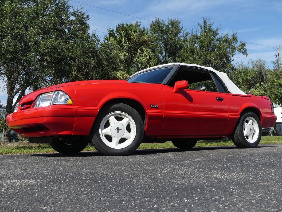 1992 Ford Mustang LX Convertible - photo 3
