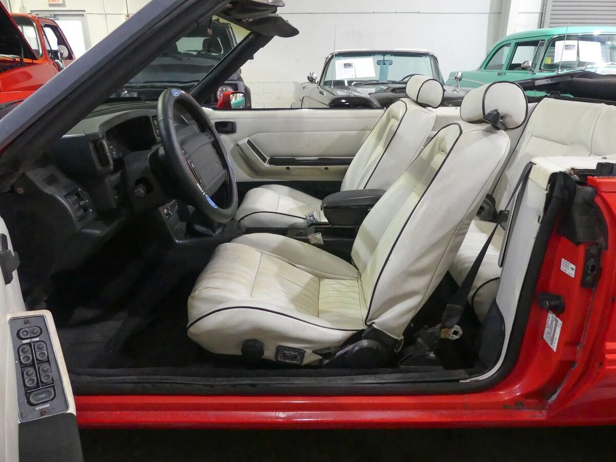 1992 Ford Mustang LX Convertible - photo 4