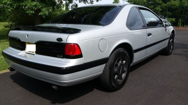1993 Ford Thunderbird LX - photo 4