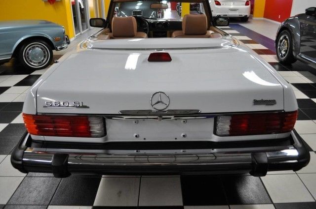 1986 Mercedes-Benz SL-Class ONLY 42 MILES - ALL RECORDS SINCE DAY ONE !! - photo 8