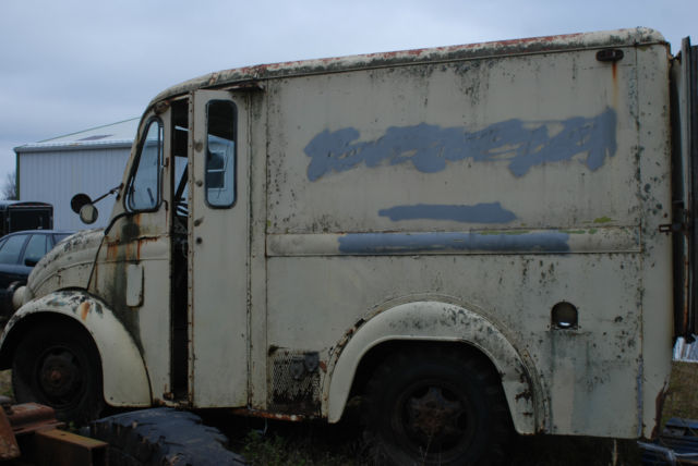 1939 Other Makes DIVCO MILK TRUCK - photo 3