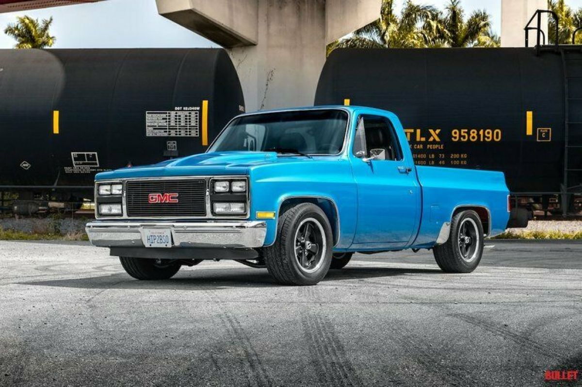 502ci GM crate Motor / Frame off / Custom Touches / 300 miles on Resto 1986 GMC C10 502ci