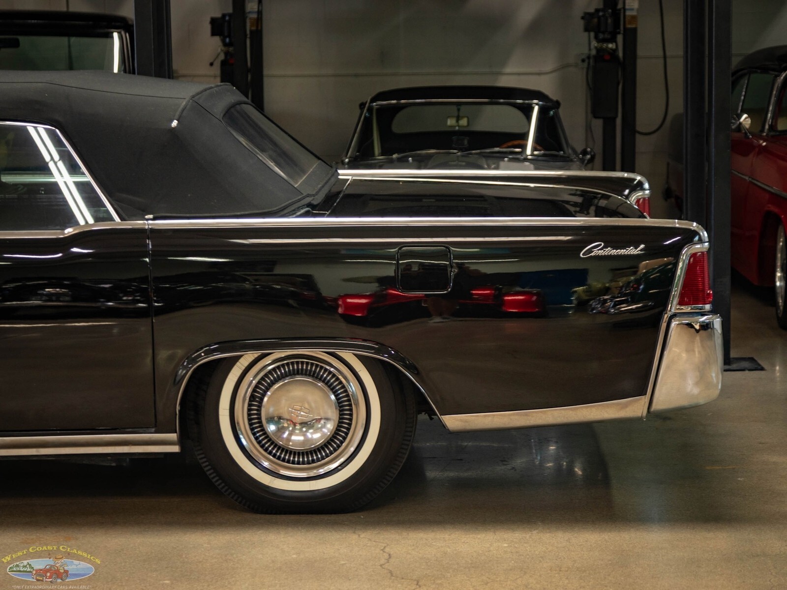 1964 Lincoln Continental 430 V8 4 Door Convertible - photo 8