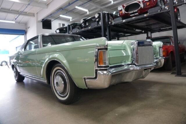 1971 Lincoln Continental Mark III 460/365HP V8 2 Door Hardtop - photo 10