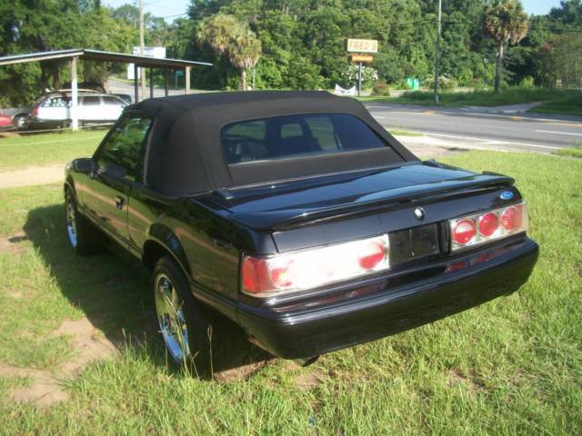 1993 Ford Mustang - photo 3