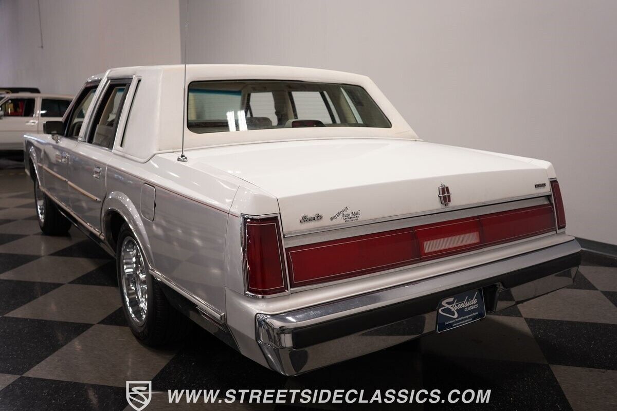 1985 Lincoln Town Car Cartier - photo 13