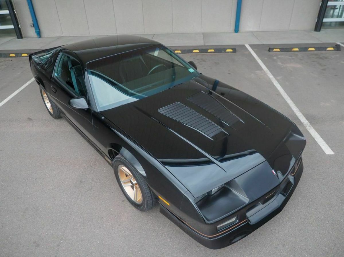 1985 Chevrolet Camaro IROC-Z28 Believed 3,134 ORIGINAL MILES - photo 10