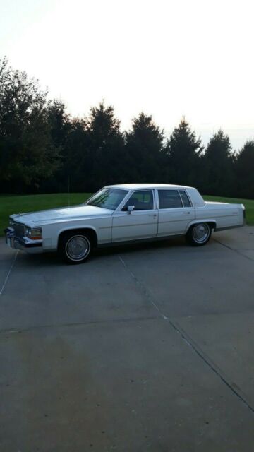 1986 Cadillac Fleetwood Brougham - photo 7