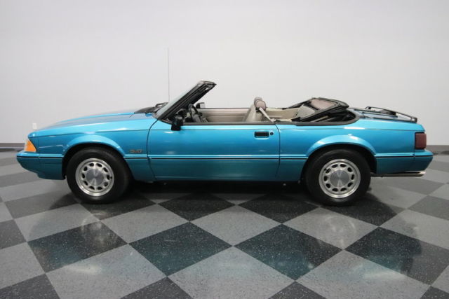 1992 Ford Mustang LX Convertible 2-Door - photo 3