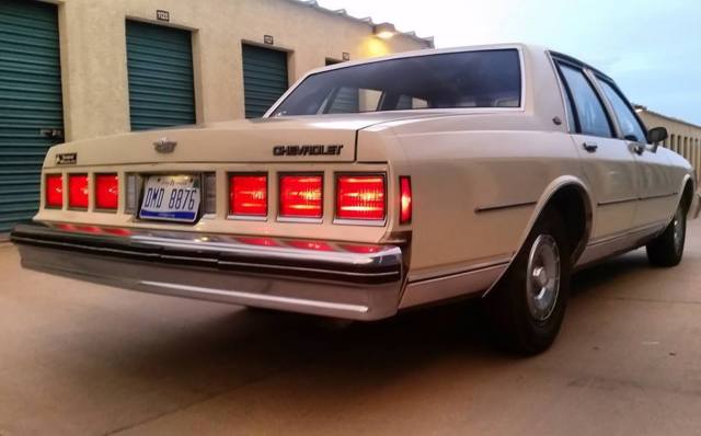 1984 Chevrolet Caprice NO RESERVE Excellent Conditon Original 49k miles - photo 3