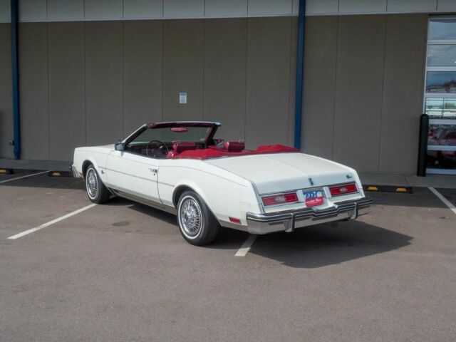 1982 Buick Riviera Original Condition - photo 2
