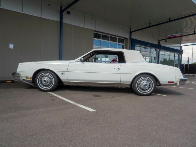 1982 Buick Riviera Original Condition - photo 9