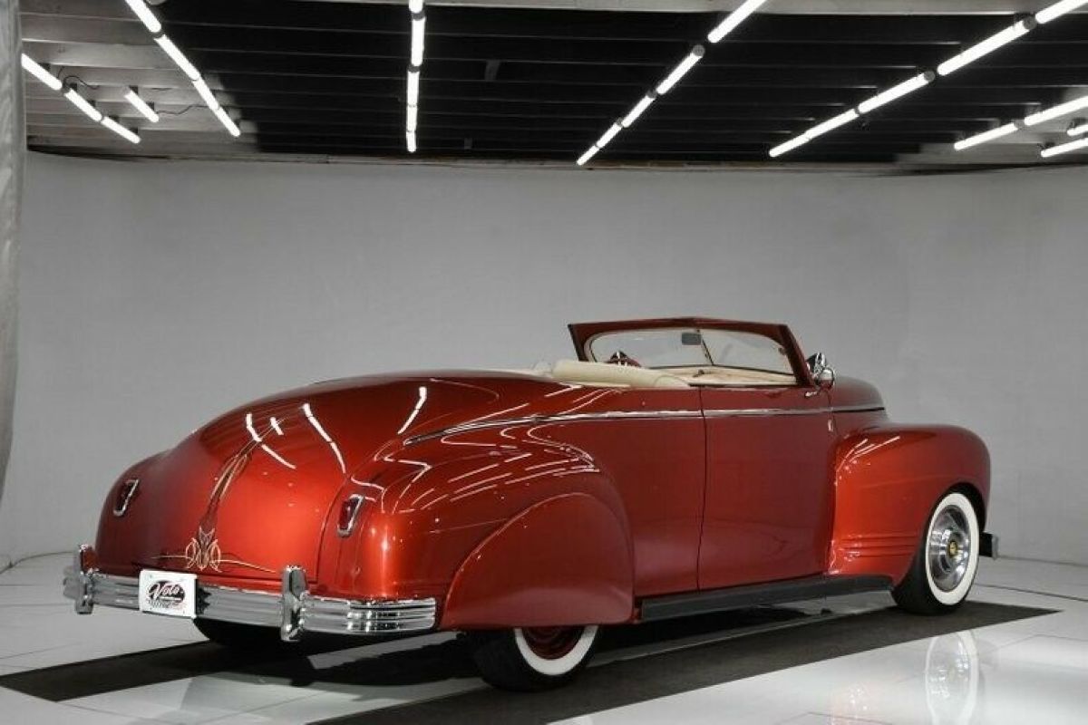 1941 Plymouth Custom - photo 3
