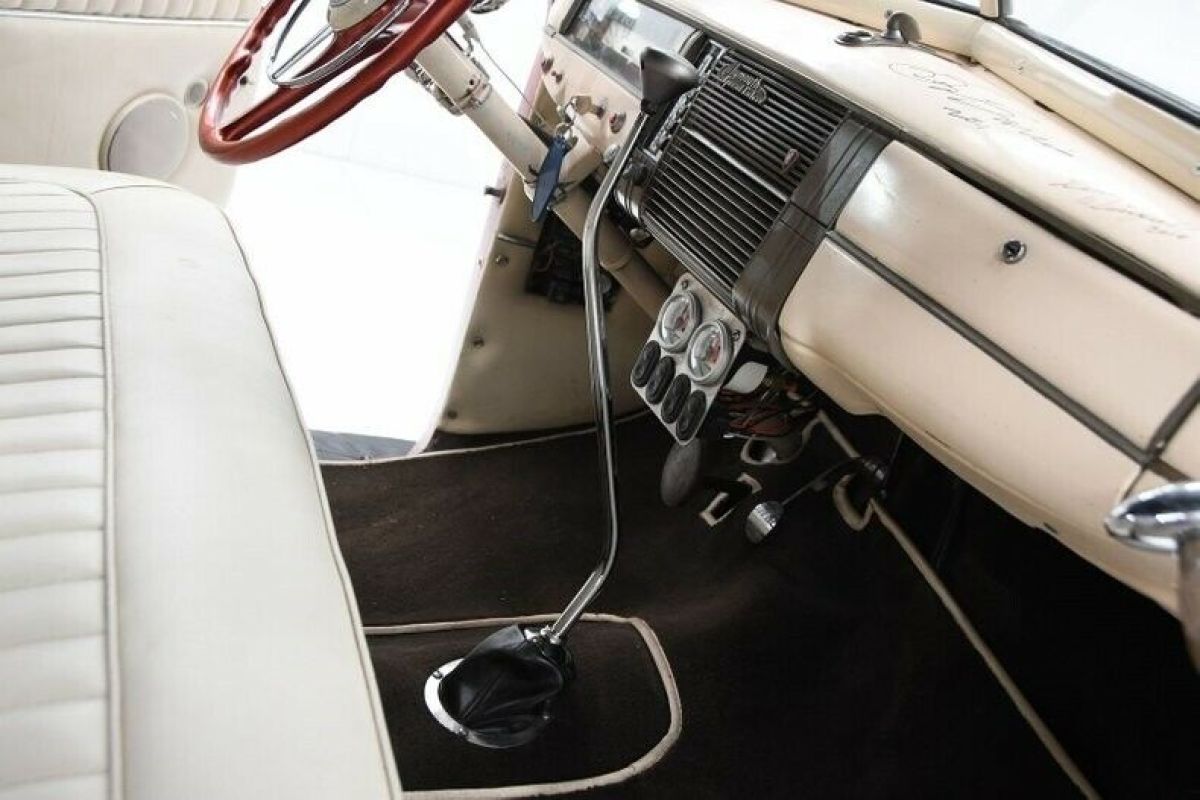 1941 Plymouth Custom - photo 8
