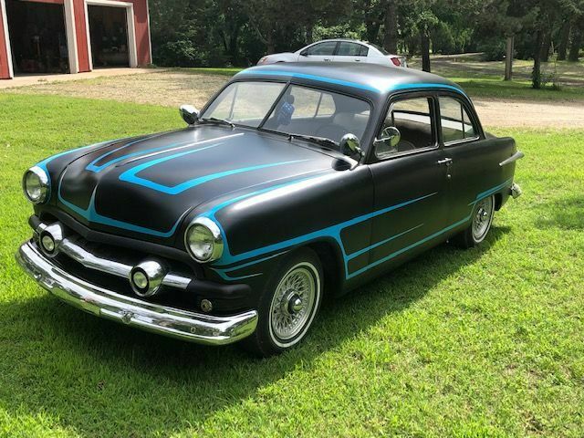 1951 Ford CUSTOM DELUXE - photo 4