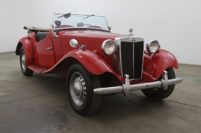 51 MGTD Roadster Soft Top Side Curtains Solid Wheels Presentable Driver 1951 MG TD Roadster