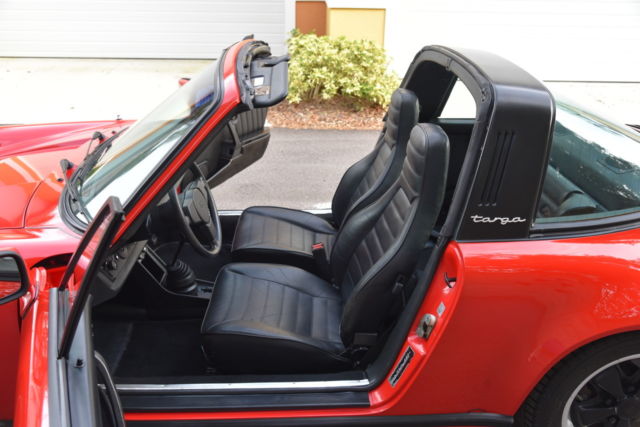 1984 Porsche 911 51,000 Miles, Owners Manuals, Window Sticker, Clea - photo 13
