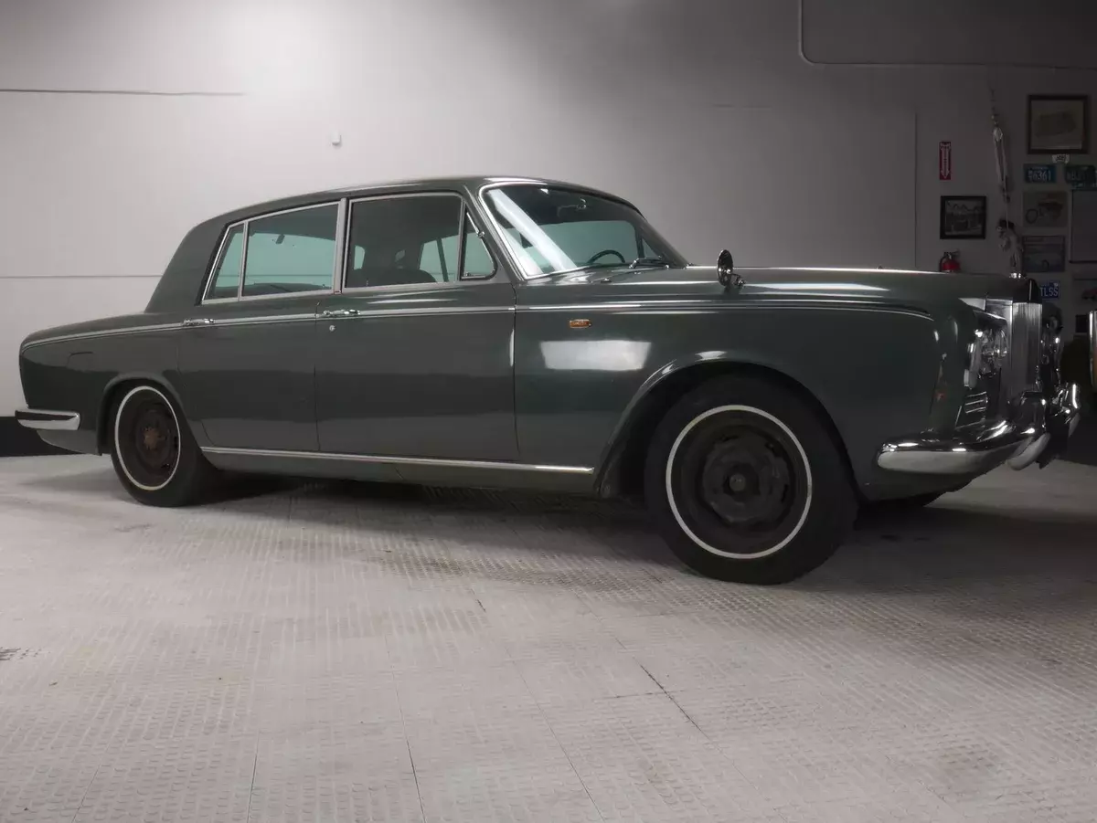 51146 Miles Green Sedan V-8 cyl Available Now! 1967 Rolls-Royce Silver Shadow