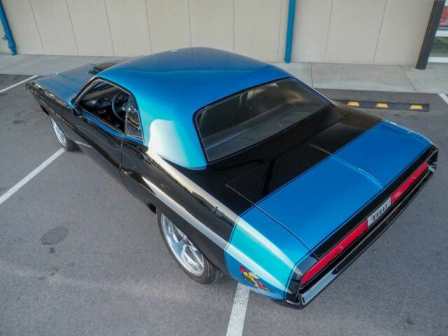 1970 Dodge Challenger Show Stopper - photo 11
