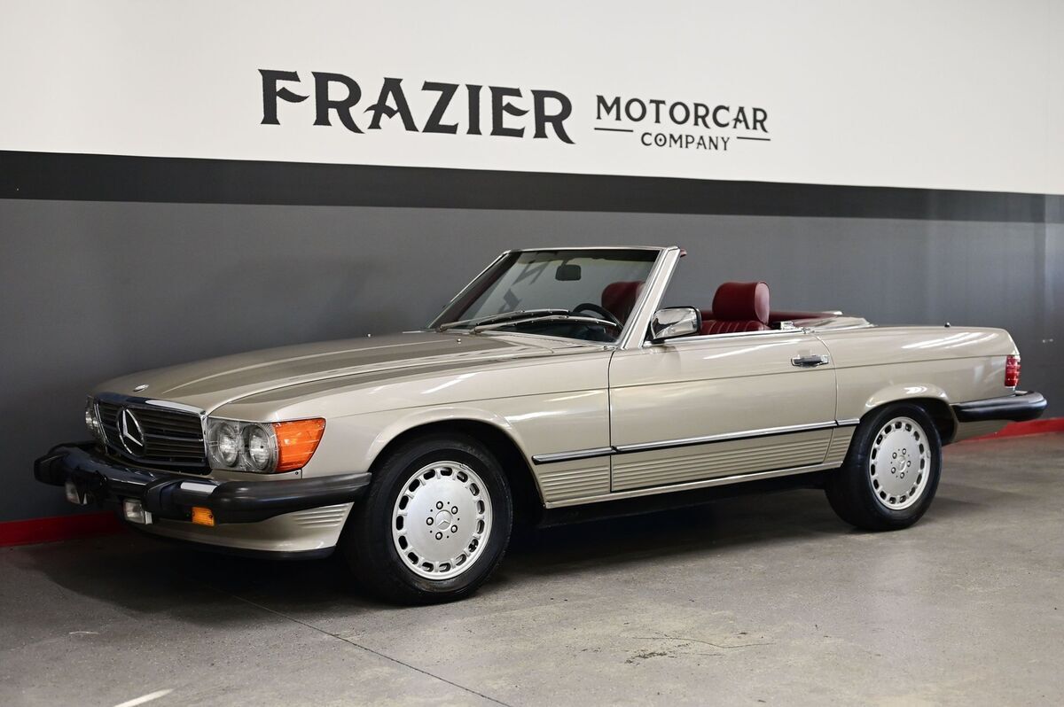 52467 actual mile TWO OWNER SOUTHERN STATES WELL SERVICE and SORTED 560SL 1986 Mercedes-Benz 560SL