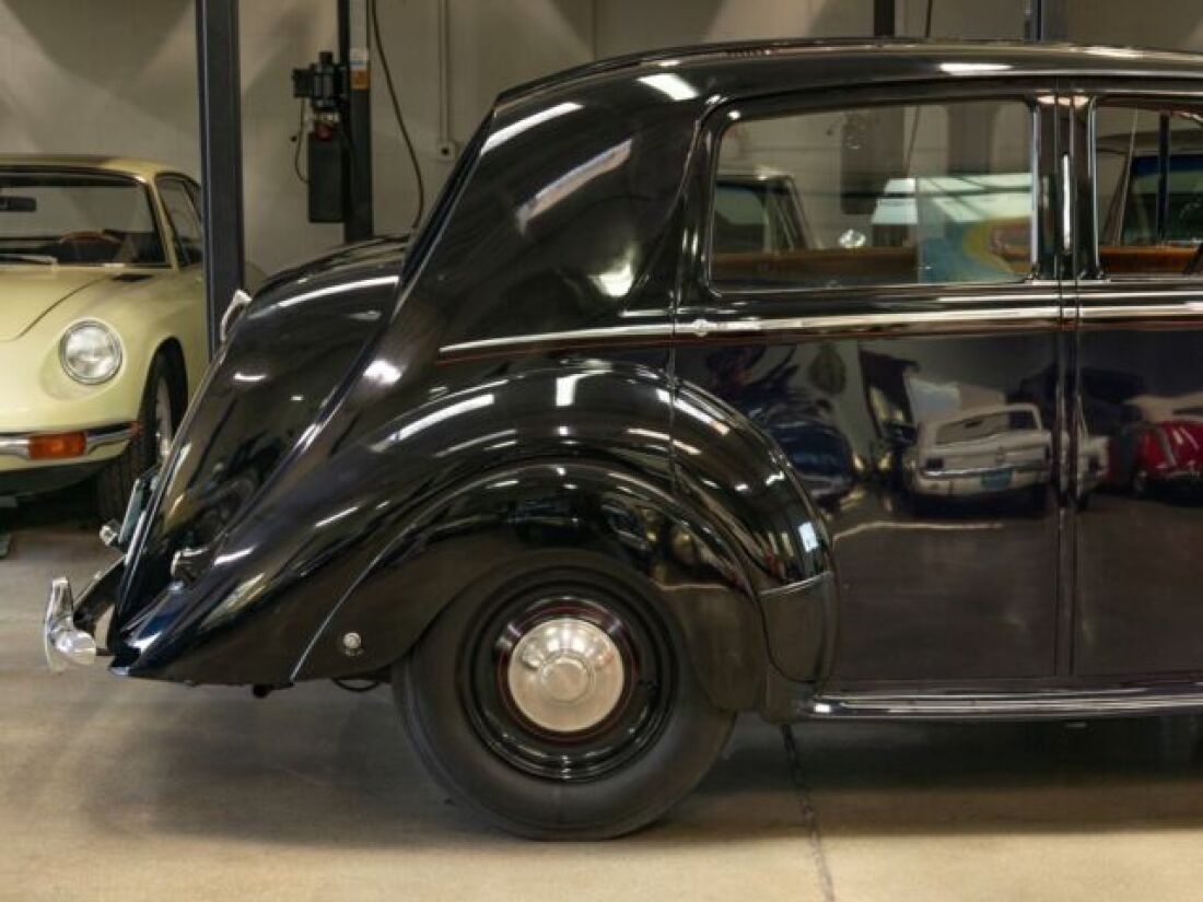 1949 Bentley Mark VI 4 Door Sedan - photo 3
