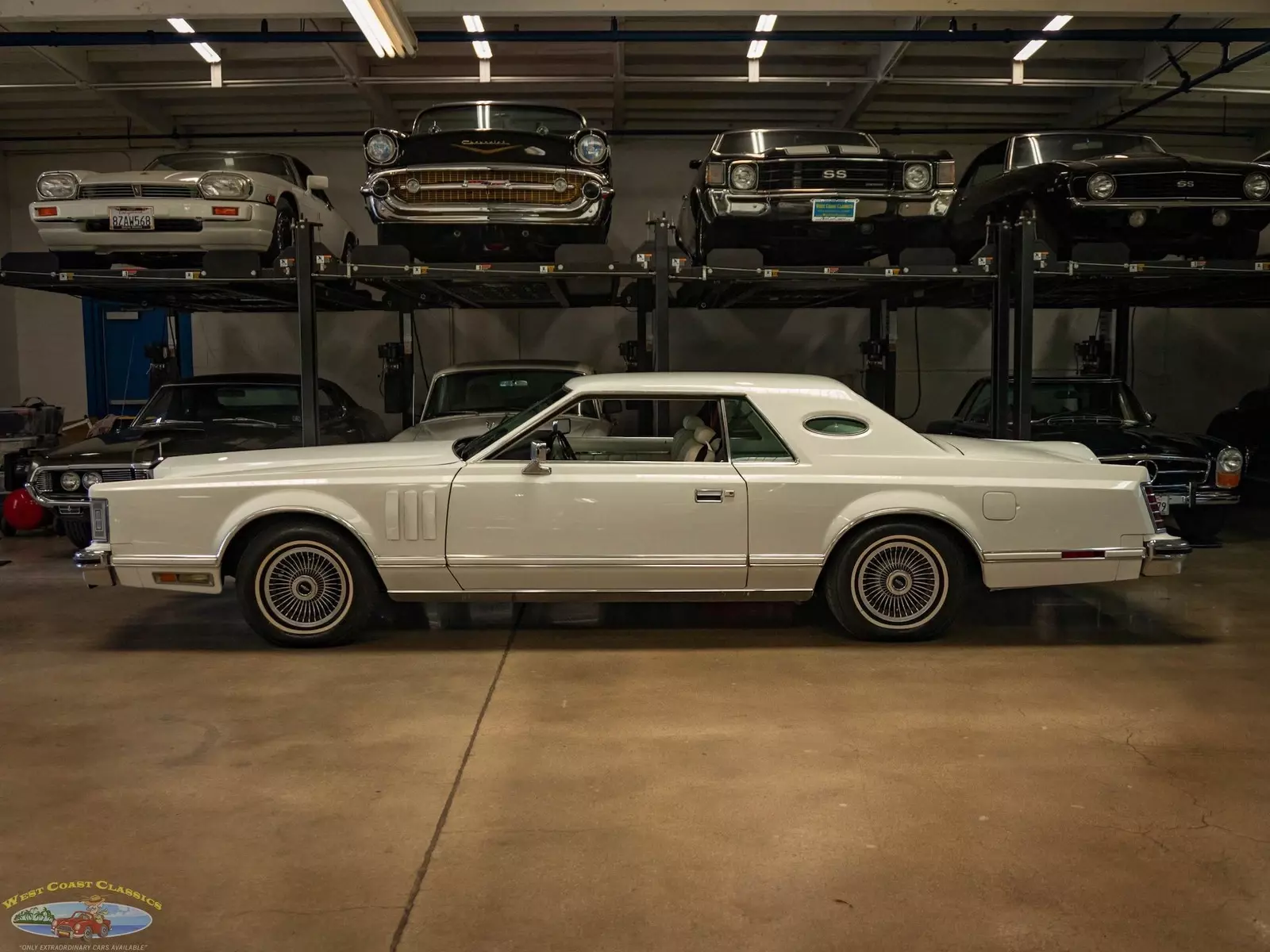 1977 Lincoln Continental 2 Door Coupe with 52K original miles - photo 6